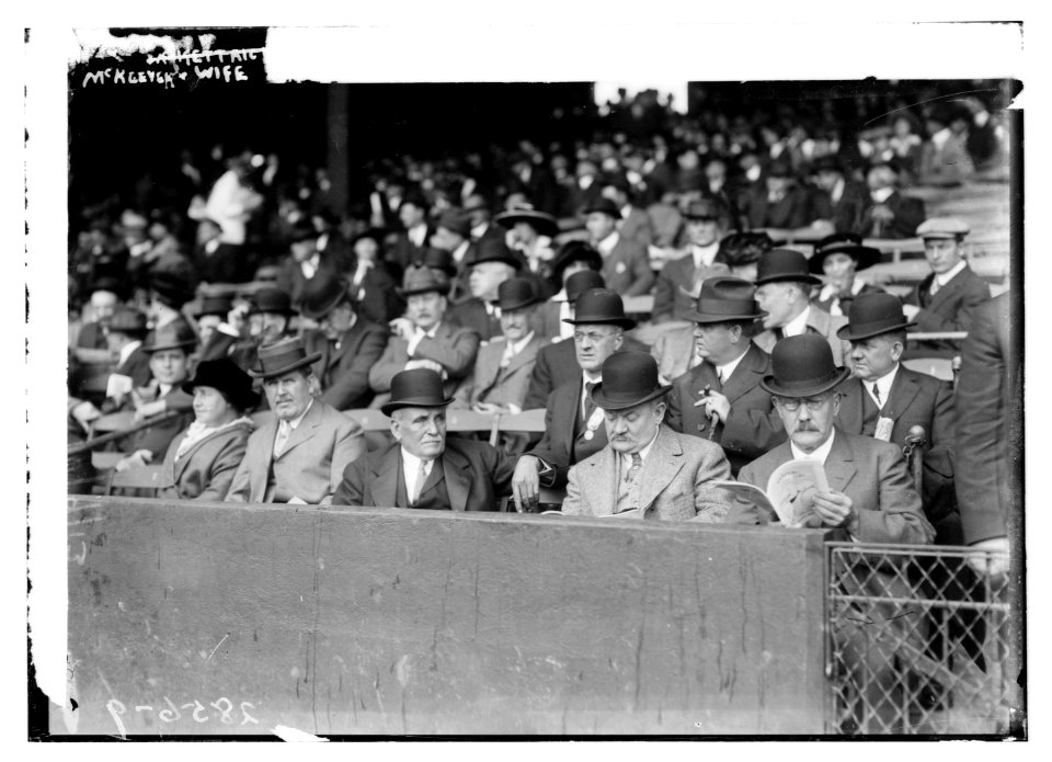 Baseball executives Edward J. McKeever (Brooklyn NL) and wife, Ben Shibe (Philadelphia AL), Garry Herrmann (Cincinnati NL), Joseph Flanner (Sec'y on Herrmann's Commission) (baseball) LCCN2014694467