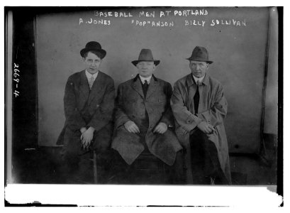 Baseball men at Portland; Fielder Jones, Pop Anson, Billy Sullivan (baseball) LCCN2014692816