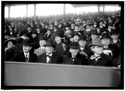 BASEBALL, PROFESSIONAL FRONT- ROBERT N. HARPER; WILLIAM JENNINGS BRYAN; JOSEPHUS DANIELS; C.K. BERRYMAN. REAR- UNIDENTIFIED; BAKER OF CALIFORNIA; JAMES HARRINGTON COVINGTON OF MARYLAND; LCCN2016866281