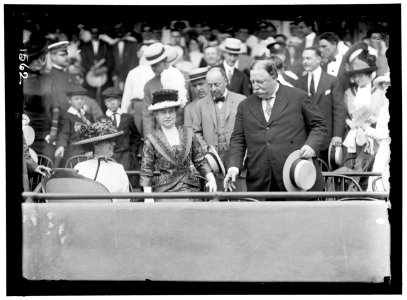 BASEBALL, PROFESSIONAL. MRS. KNOX; SEC. KNOX; PRESIDENT TAFT LCCN2016863959