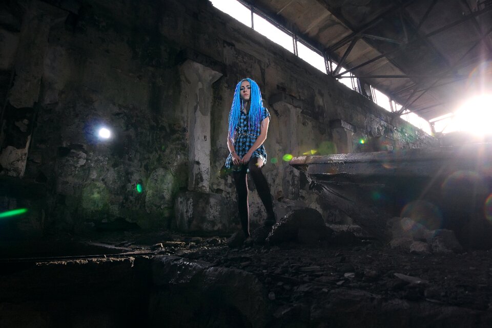 Tunnel girl dreadlocks