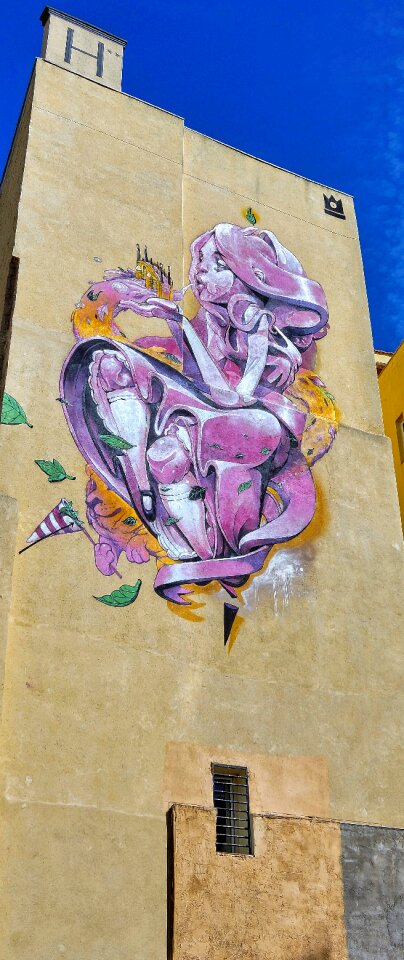Painting graffiti girl