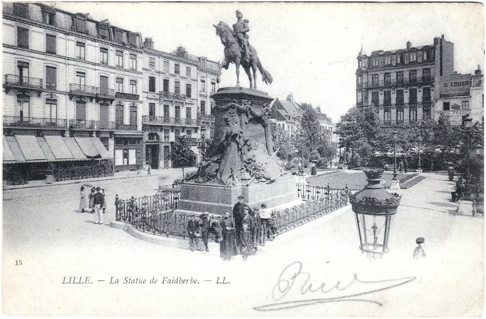 15 LILLE. — La Statue de Faidherbe. — LL. (1)