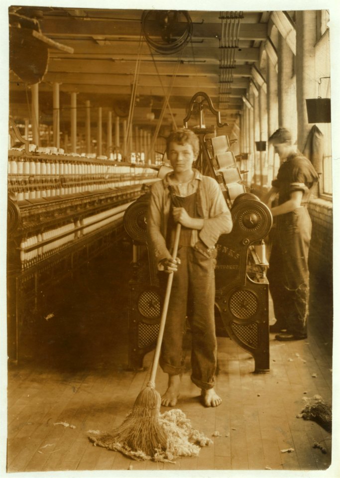 15 year old sweeper - Spinning and Spooling room - Berkshire Cotton Mills. LOC cph.3b19534