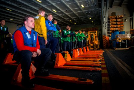 150211-N-HD510-017 Operation Inherent Resolve (16328756548)