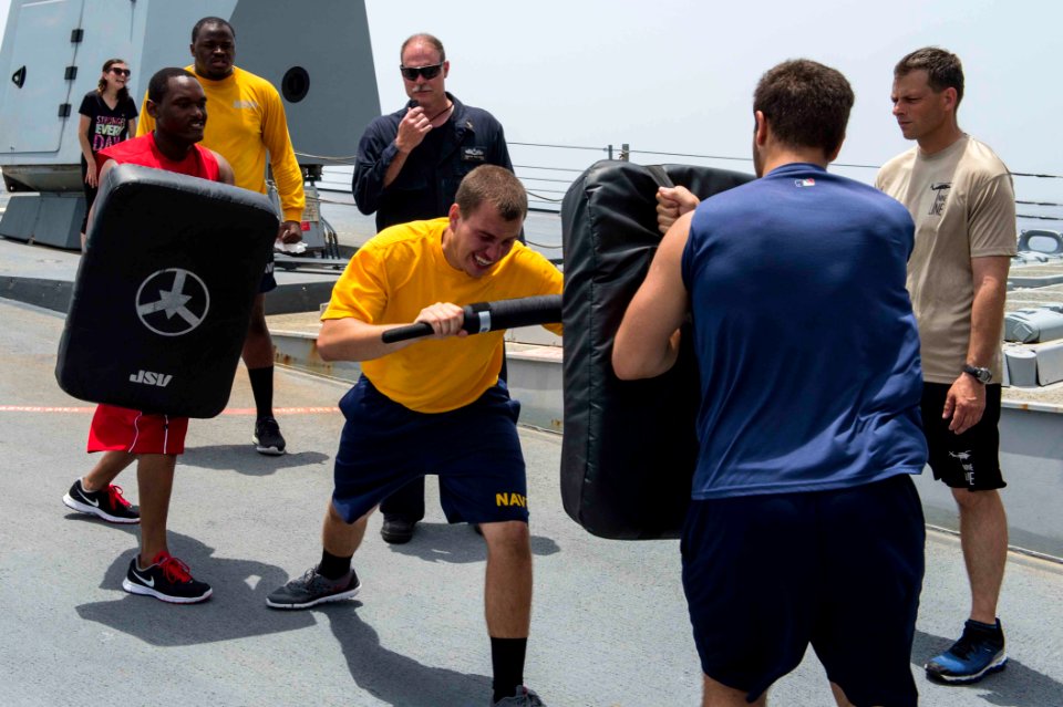 150606-N-VC236-056 USS Farragut (18568234330)