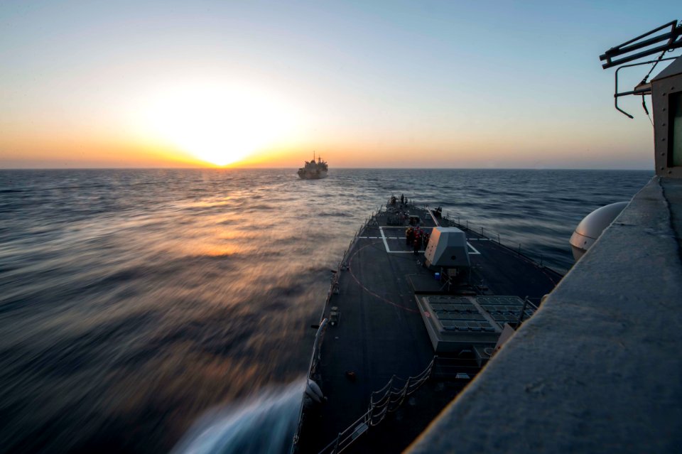 150623-N-VC236-030 USS Farragut (DDG 99) (19039106259)