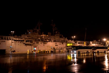 151017-N-DP001-008 (22112855859)