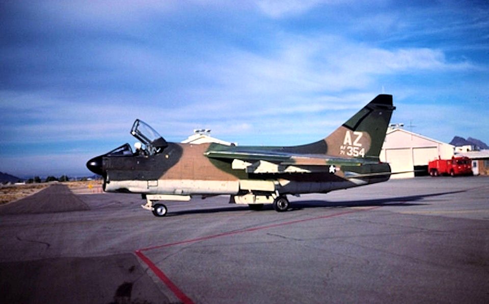 152d Tactical Fighter Squadron A-7D Corsair II 71-0354