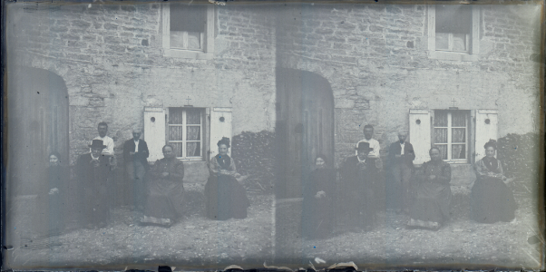 159 - Nogna, devant chez l'oncle
