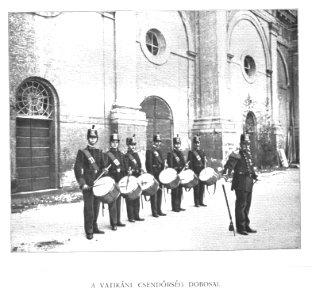158 Drummers Vatikan Gendarmerie photo