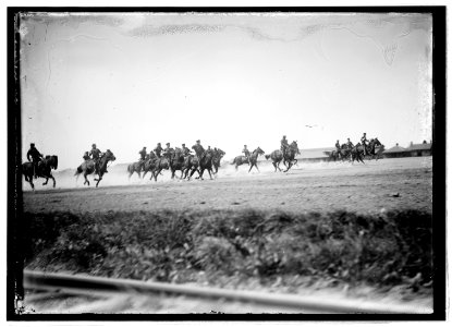 15th U.S. Calvary at drill, 1913 LCCN2016851125