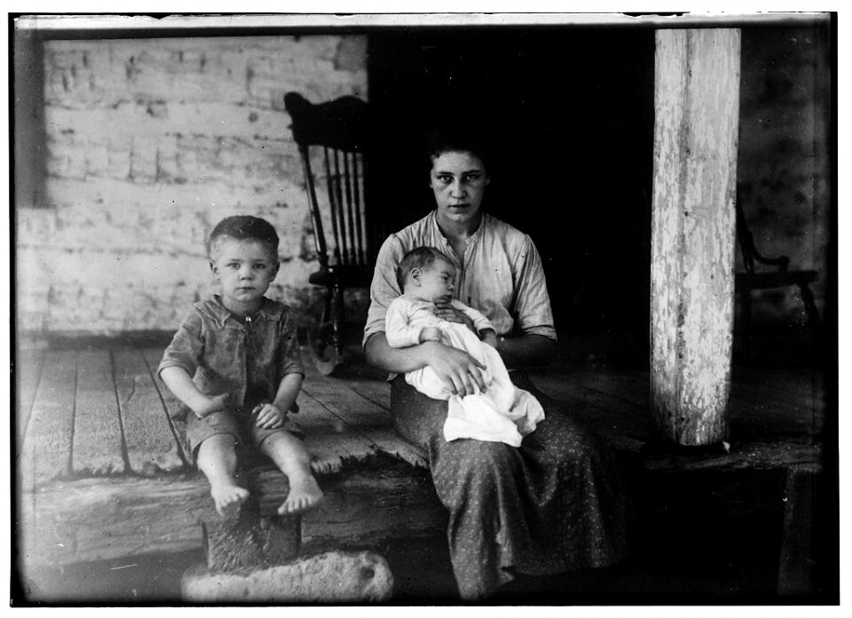 16-year old girl keeping house. Home of William Olliges. The children go to Parochial School. LOC nclc.05604