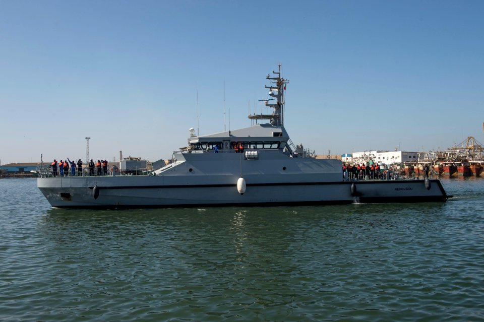 160319-N-ZE250-024 (25860912891)