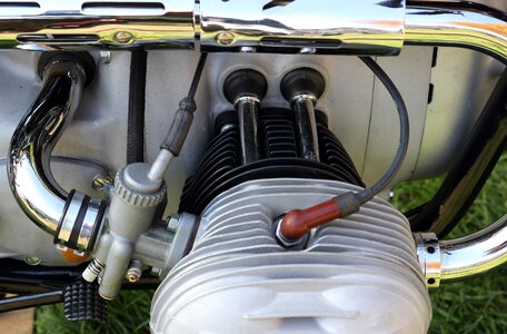 Carburettor ignition spark plug