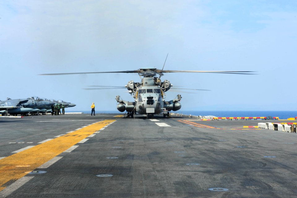 160410-N-VD165-051 (25937311993)