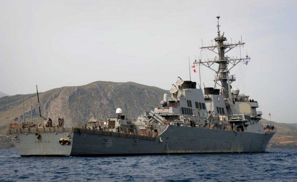 160420-N-FQ994-059 (25948416044)