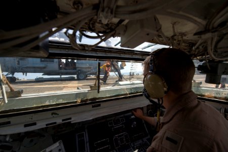 160429-N-JE250-055 (26761799681)