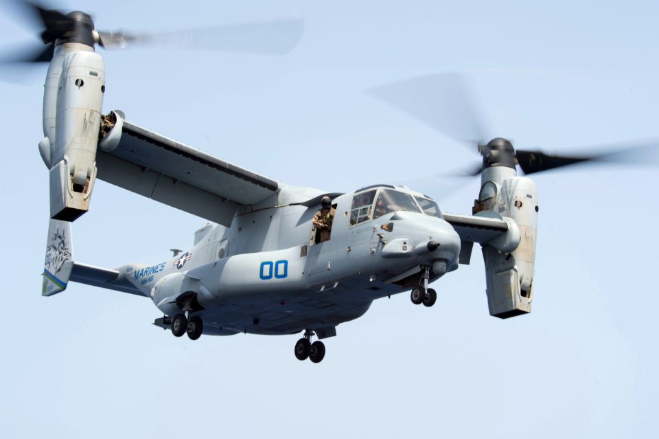 160531-N-KR961-222 (27325132204)