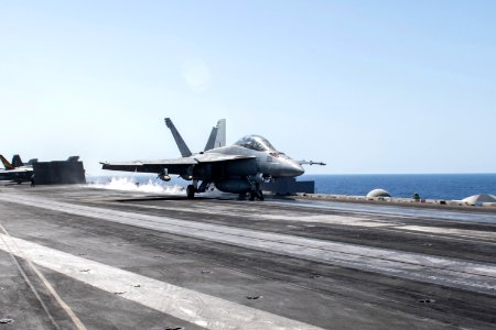 160606-N-DZ642-001 (27446942851)