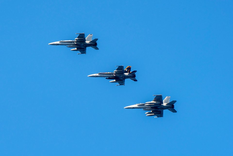 160608-N-DZ642-082 (27510141051)
