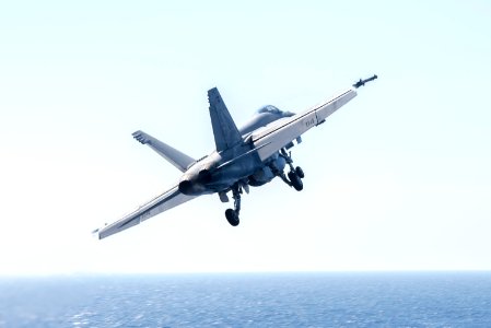 160608-N-DZ642-140 (26972964134)