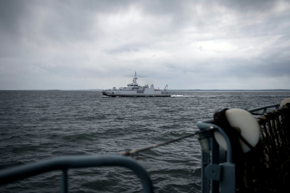 160610-N-KP948-140 (26976687264)