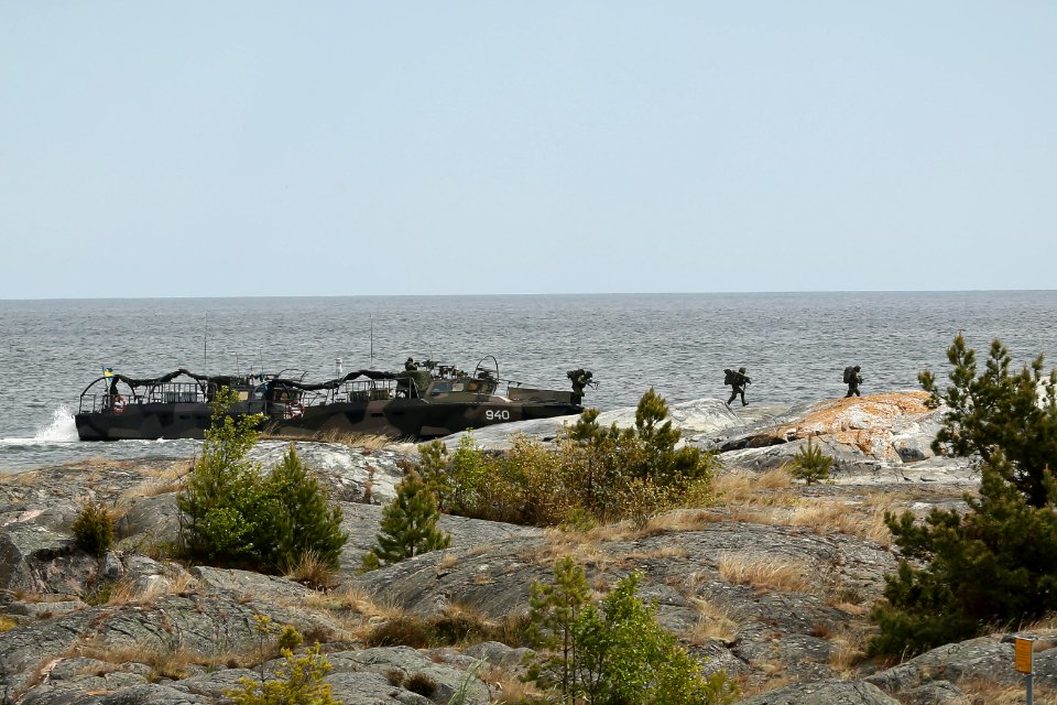 160611-N-PF515-003 (27620593815)