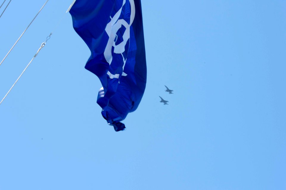 160612-N-TC720-029 (27570192031)