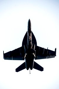160613-N-NU281-015 (27687812705)