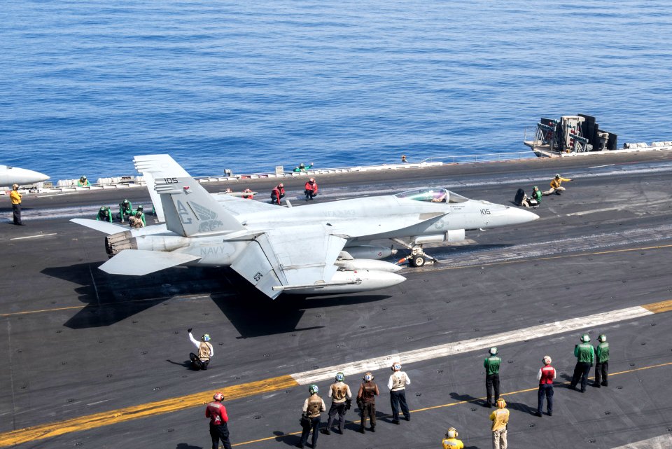 160614-N-DZ642-010 (27613133081)