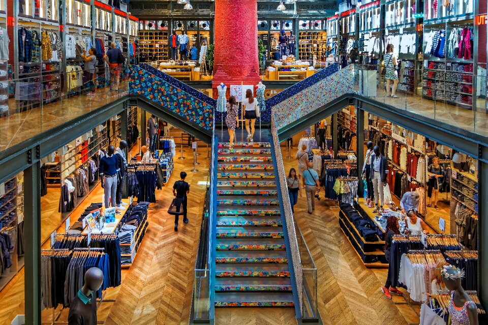 Paris store tourism