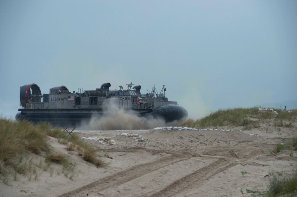 160616-N-KP948-344 (27116636493)