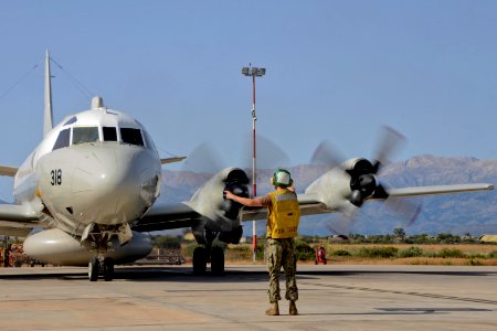 160617-N-IL474-191 (27994176825)