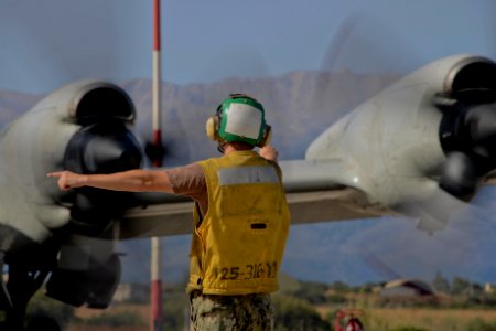 160617-N-IL474-194 (27380017953)