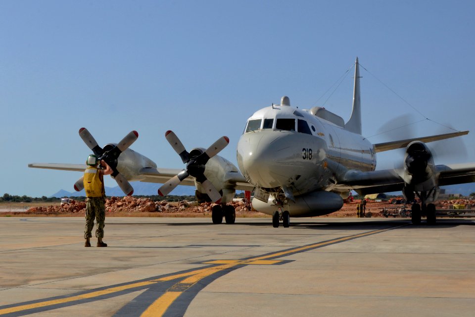 160617-N-IL474-212 (27994174215)