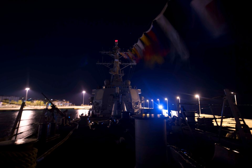 160704-N-TC720-021 (27507043124)