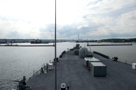 160712-N-KP948-140 (27649734714)