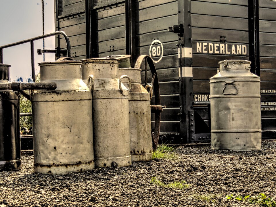 Platform wagon milk