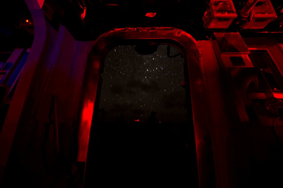 160728-N-ZE250-047 (28592512116)