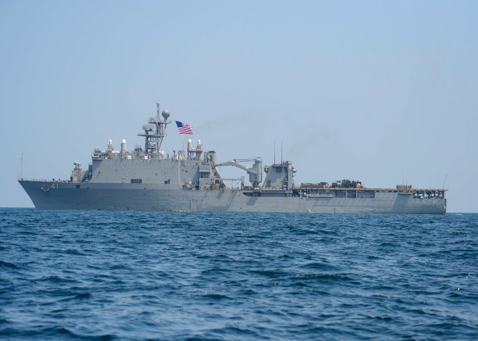 160802-N-TI017-334 (28166819563)