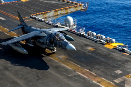 160811-N-VK310-031 (28978453712)