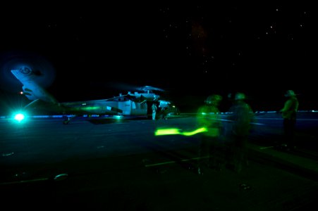 160823-N-DT061-018 (28597807543)
