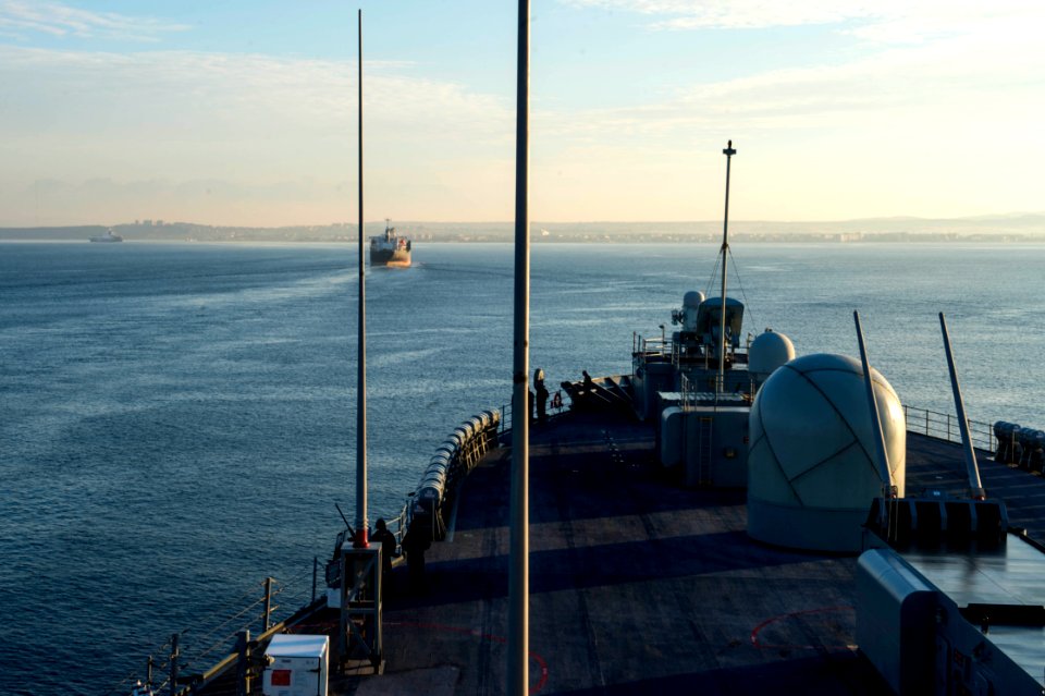 161010-N-AX546-002 (30299679211)