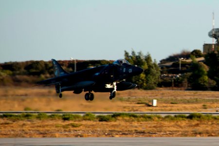 161013-N-XR948-002 (30558588975)