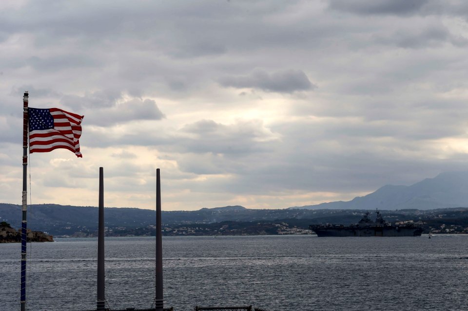 161101-N-FP878-166 (30793012371)