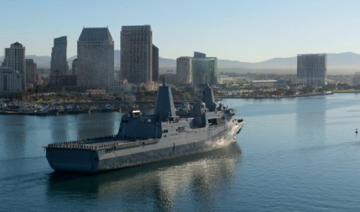 161118-N-MZ078-397 (31157505051)
