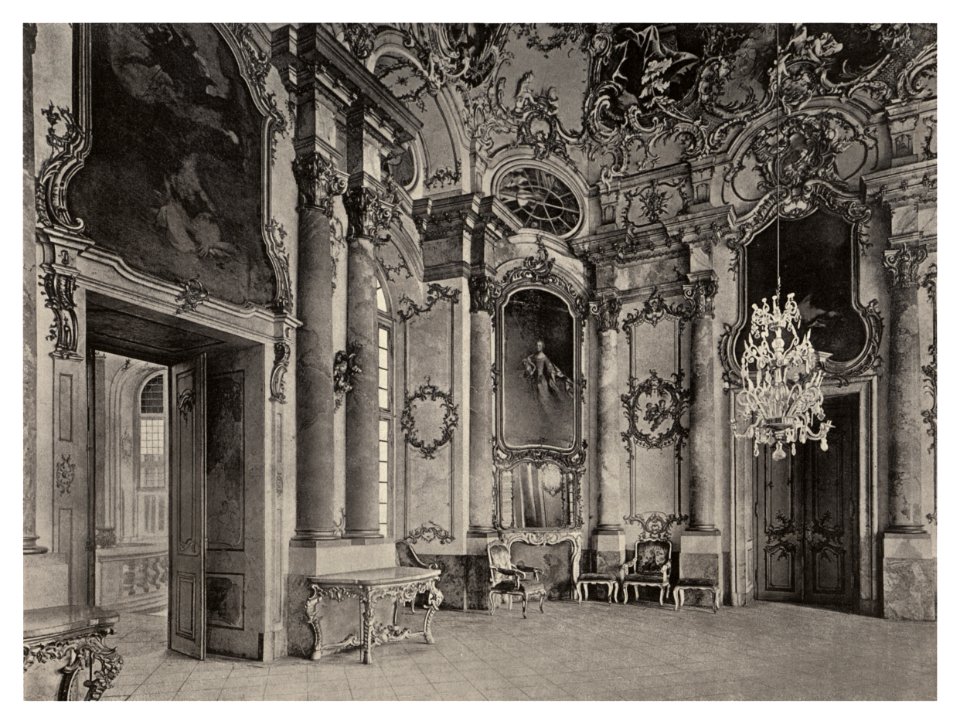 167 Bruchsal. — Schloß, Marmorsaal im Corps de Logis