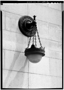 17. DETAIL, TYPICAL HANGING LAMP - Union Station030026pv