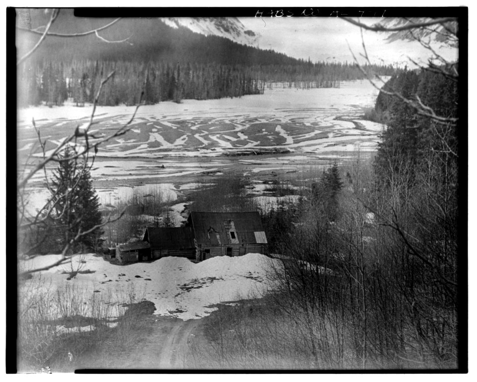 17. DALTON CACHE MAIN BUILDING, KITCHEN (BUILDINGS G-H) - Dalton Trail Post, Mile 40, Haines Highway, Haines, Haines Bo - LOC - hhh.ak0001.photos.001406p
